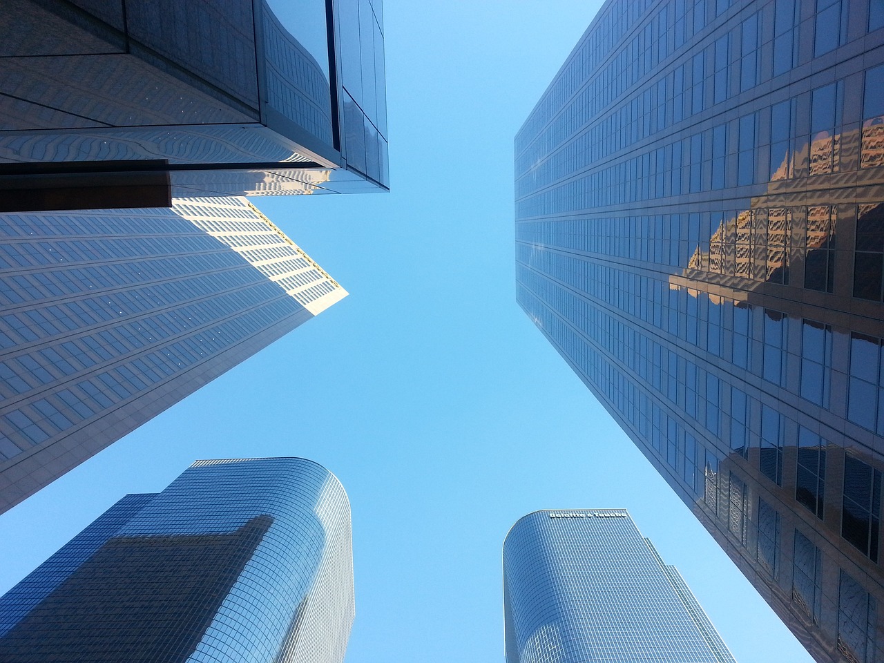 秦皇岛最新楼房探索，城市新面貌的居住空间